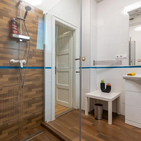 Apartament B12 Budapesta
