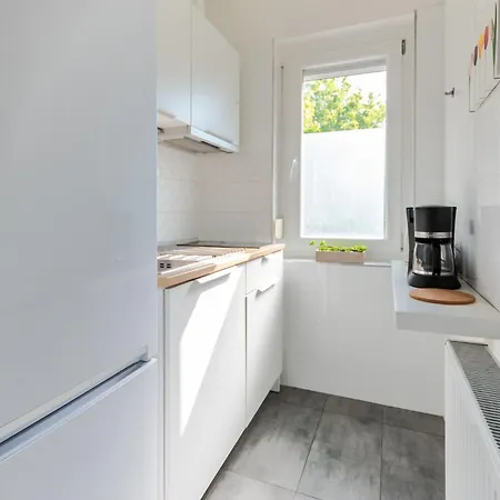 Apartment B12