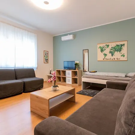 Apartment B12