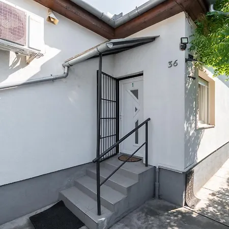 Apartment B12